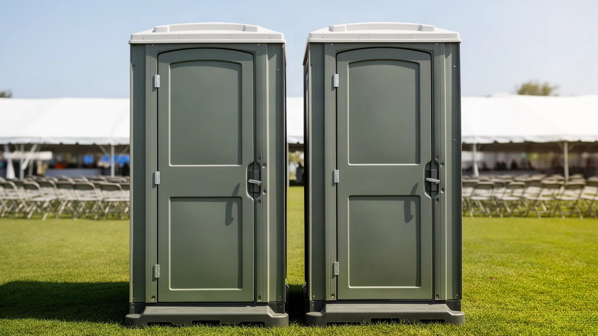 Clean porta potty unit from Elkins Bros Porta Potties in Richmond, CA